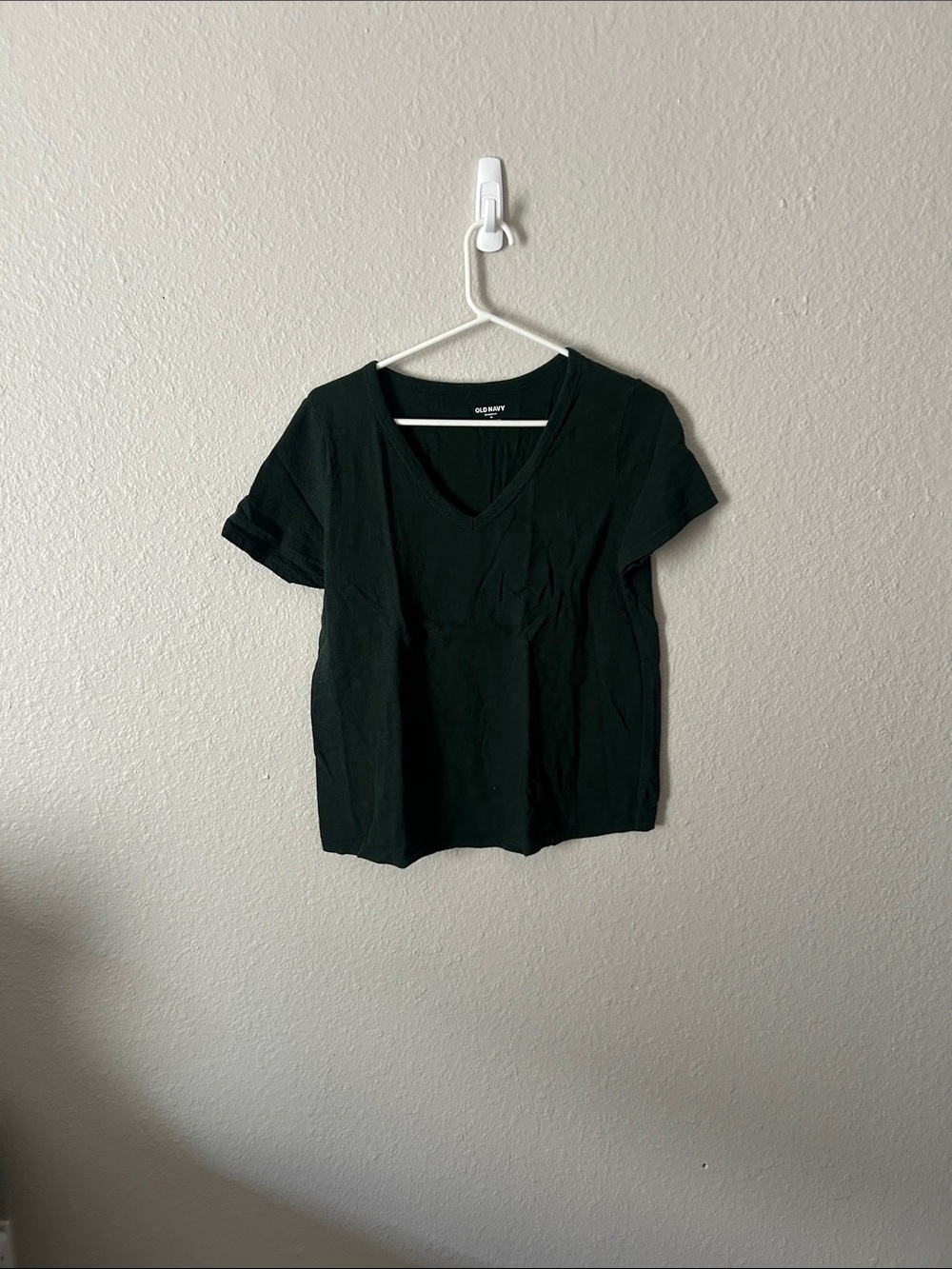 Old Navy Black V-Neck Short Sleeve Tee